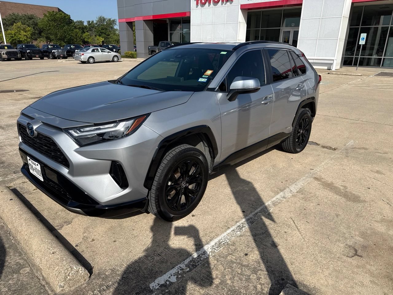 Used 2023 Toyota RAV4 SE AWD/4WD video 1