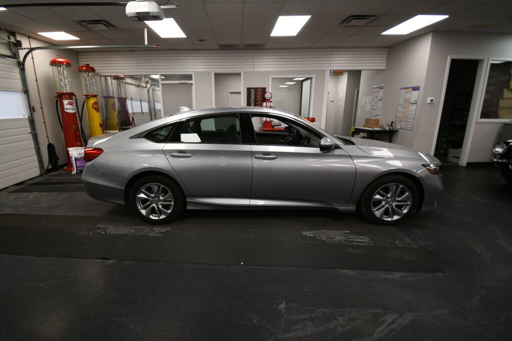 Used 2019 Honda Accord LX image 9