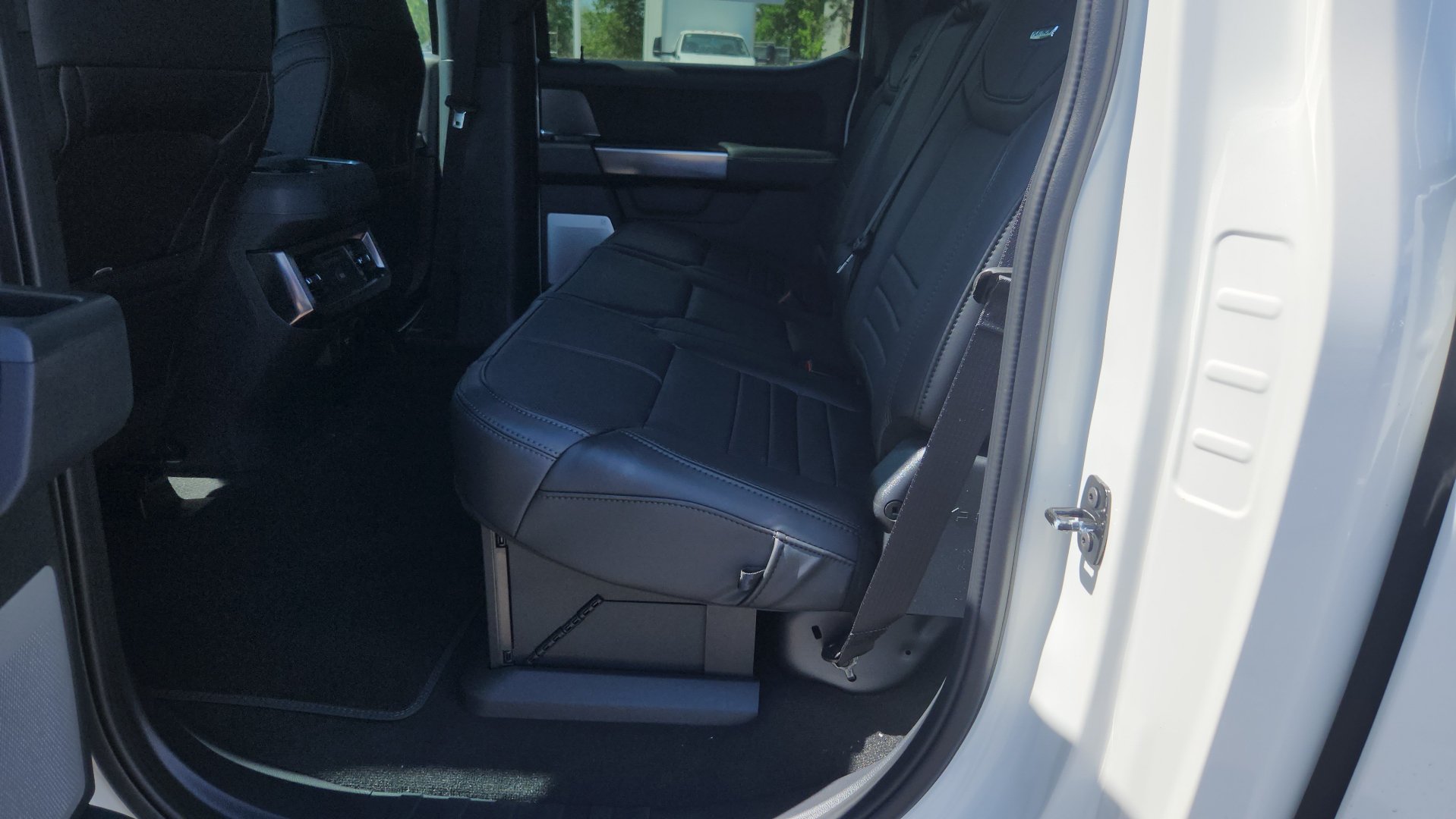 New 2026 Ford F350 Platinum AWD/4WD image 15
