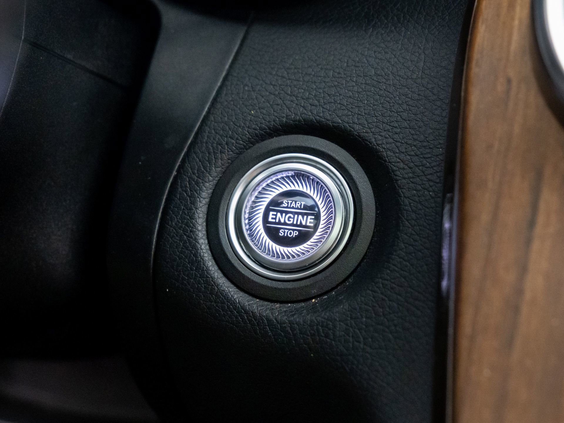 Used 2020 Mercedes-Benz C 300 C 300 image 20