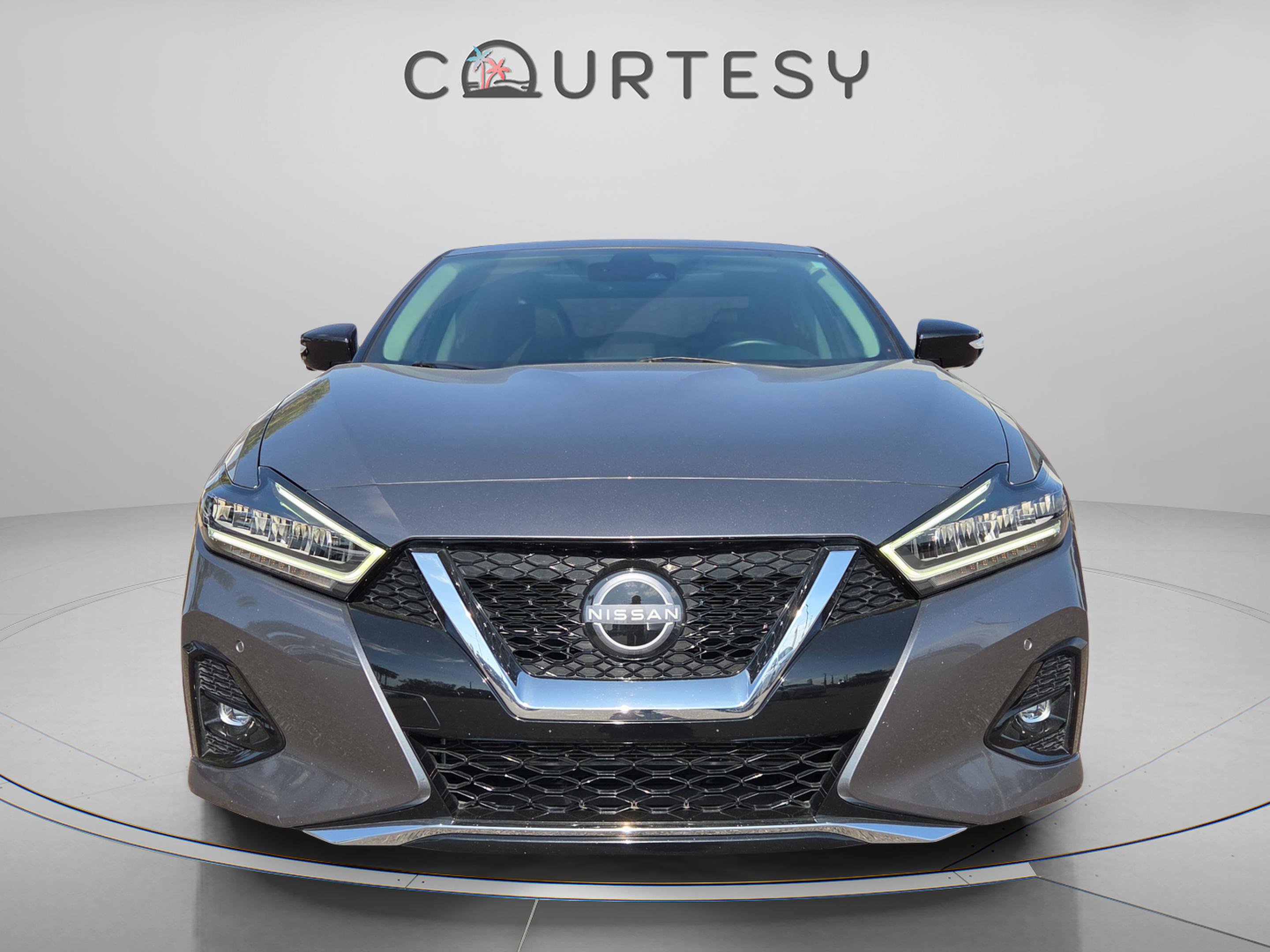 Used 2023 Nissan Maxima Platinum w/ Sport Mat Group FWD image 9