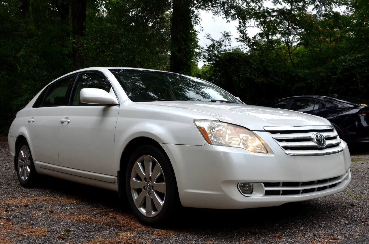 Used 2006 Toyota Avalon XLS FWD image 4