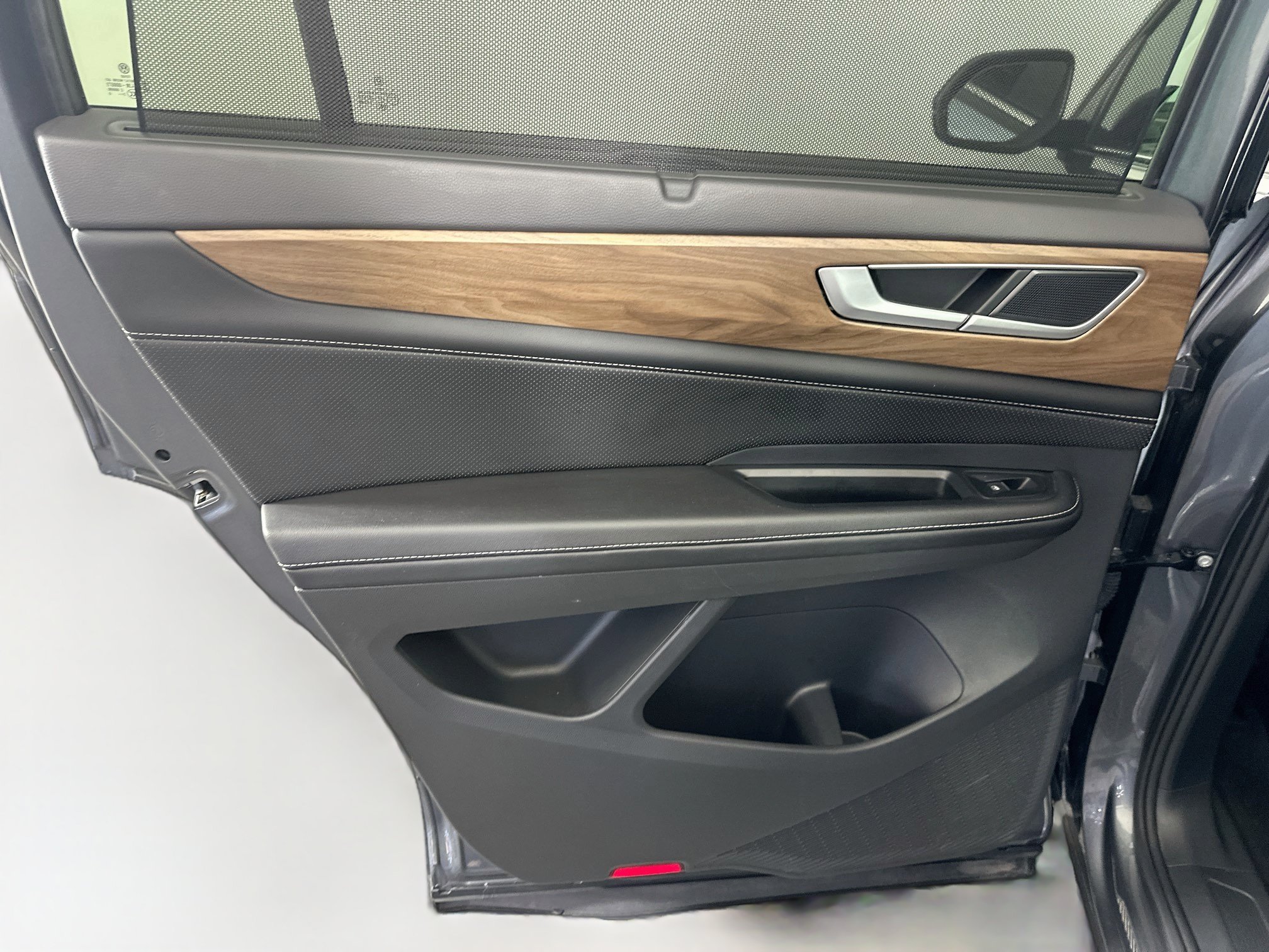 Used 2024 Volkswagen Atlas SE FWD image 27