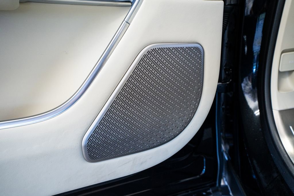 Used 2025 Land Rover Range Rover Autobiography image 31