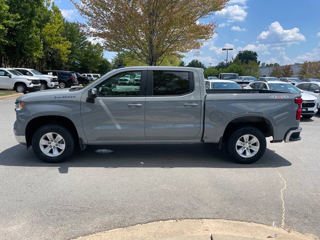 Used 2024 Chevrolet Silverado 1500 LT AWD/4WD image 4
