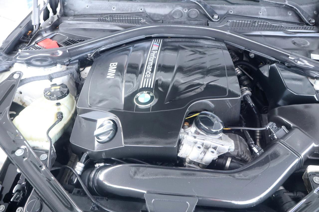 Used 2016 BMW M235i Convertible RWD image 36