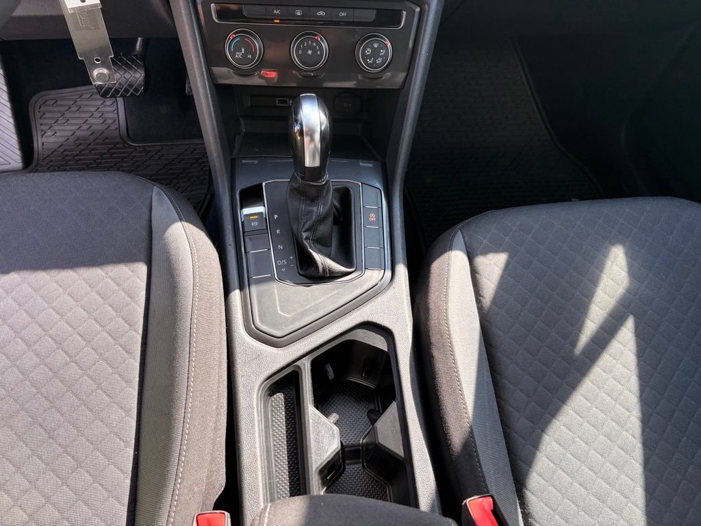 Used 2018 Volkswagen Tiguan S FWD image 21