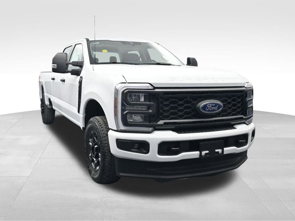 New 2026 Ford F350 4x4 Crew Cab Super Duty image 2