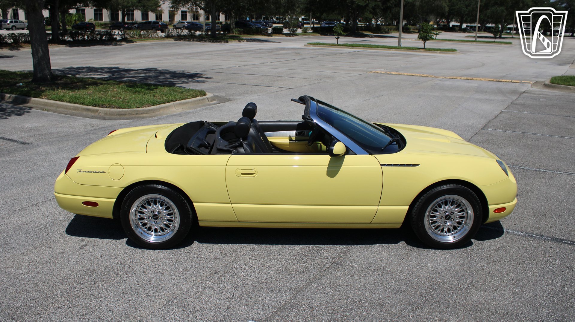 Used 2002 Ford Thunderbird RWD image 22
