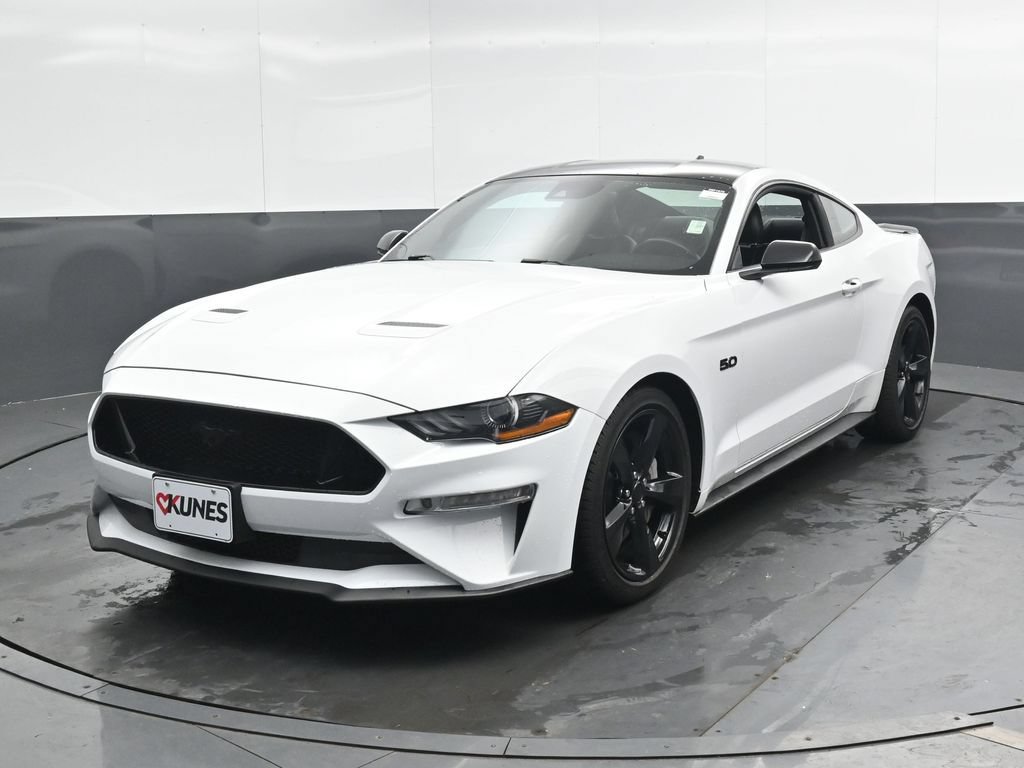 Used 2022 Ford Mustang GT Premium w/ Black Accent Package RWD image 9