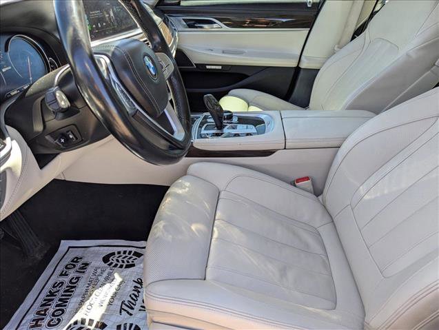 Used 2018 BMW 740e xDrive image 15