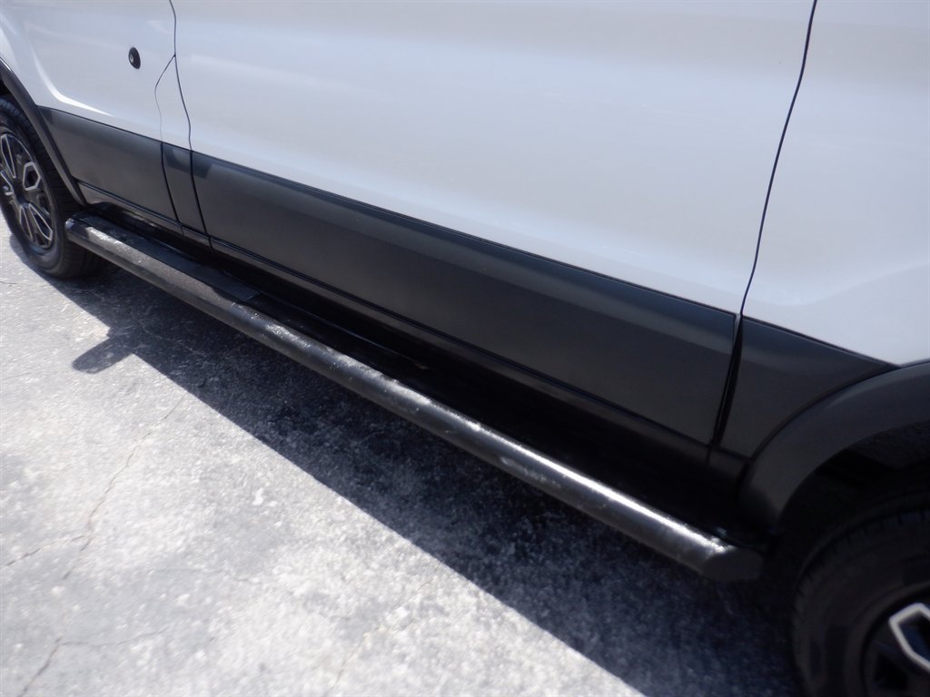 Used 2017 Ford Transit 250 130 Low Roof w/ Exterior Upgrade Package RWD image 10