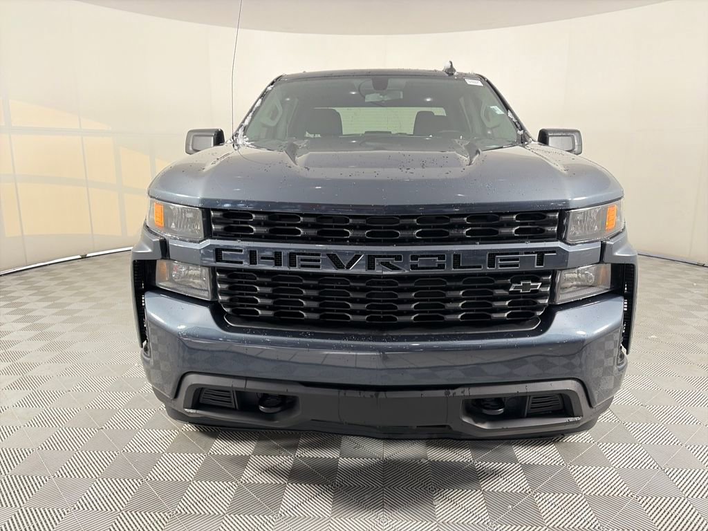 Used 2021 Chevrolet Silverado 1500 Custom w/ LPO, Dark Essentials Package image 2