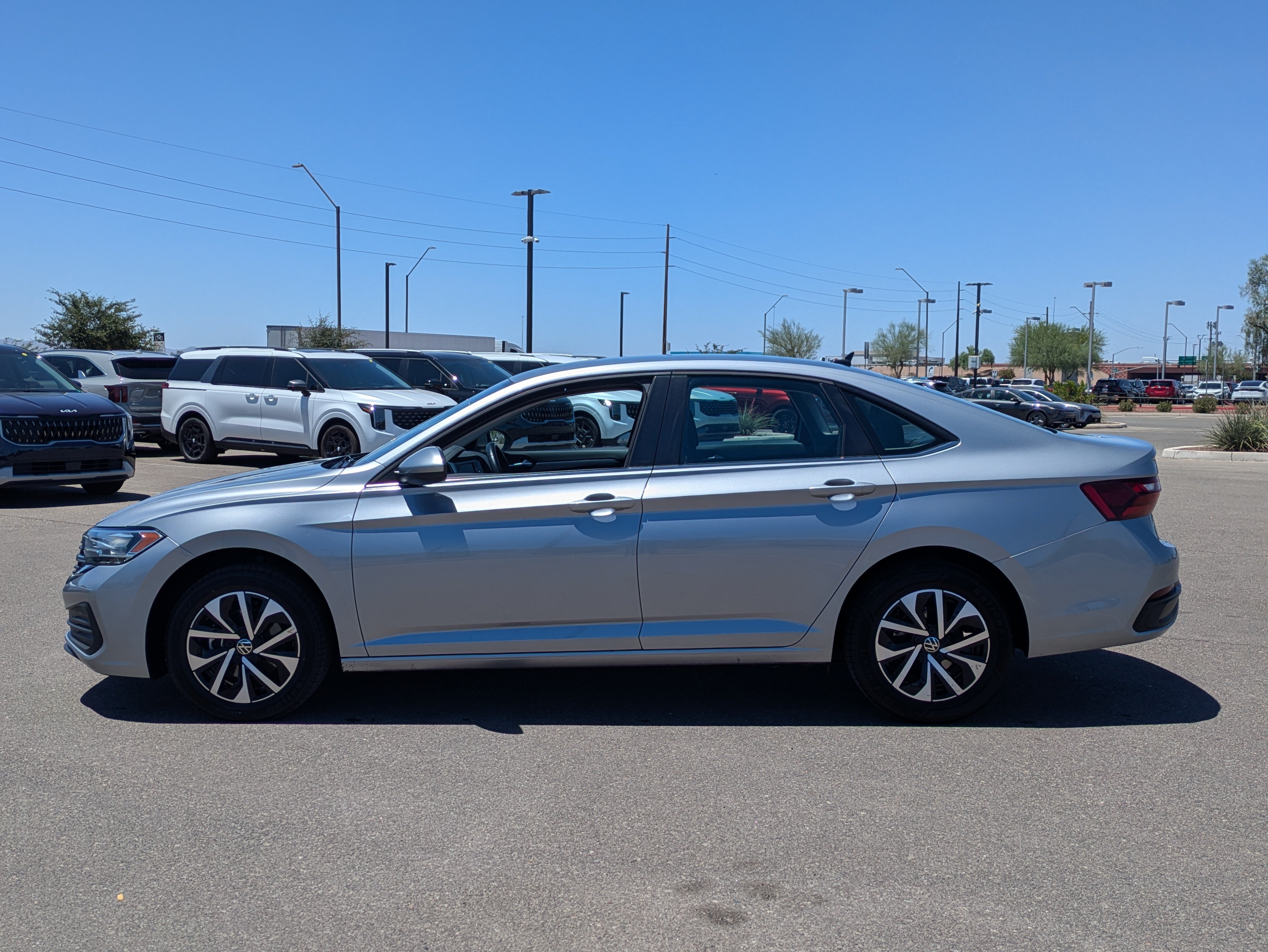 Used 2024 Volkswagen Jetta S FWD image 3