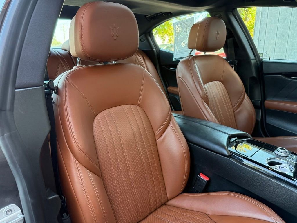 Used 2019 Maserati Ghibli S GranLusso AWD/4WD image 25