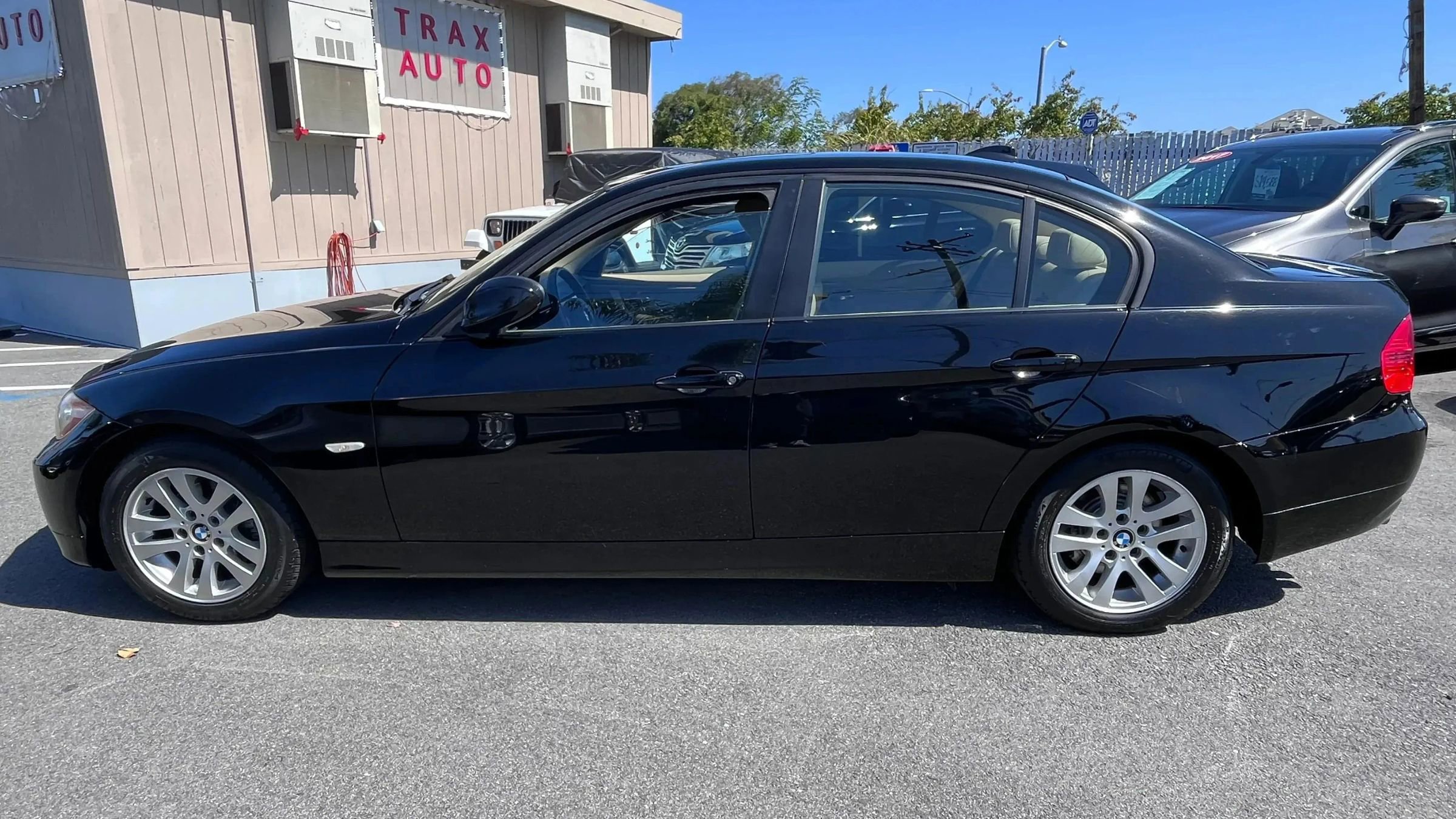 Used 2007 BMW 328i Sedan RWD image 4