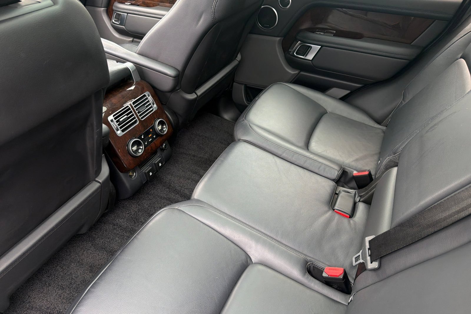 Used 2020 Land Rover Range Rover AWD/4WD image 14