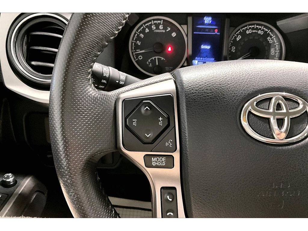 Used 2017 Toyota Tacoma SR5 w/ Tow Package image 20