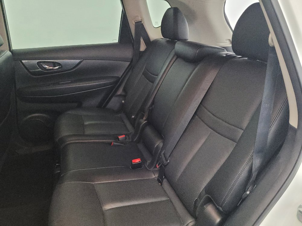 Used 2015 Nissan Rogue SL w/ SL Premium Package AWD/4WD image 18