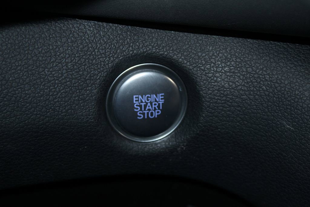 Used 2023 Hyundai Santa Fe SEL image 39