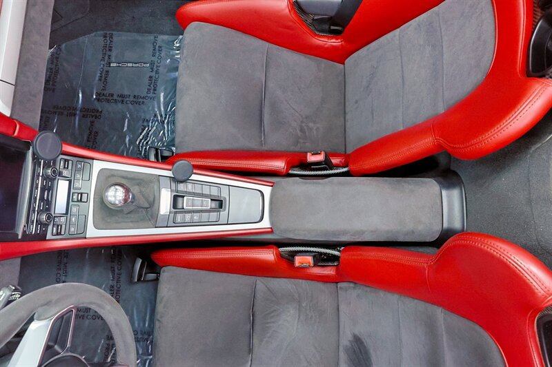 Used 2016 Porsche Boxster Spyder RWD image 93