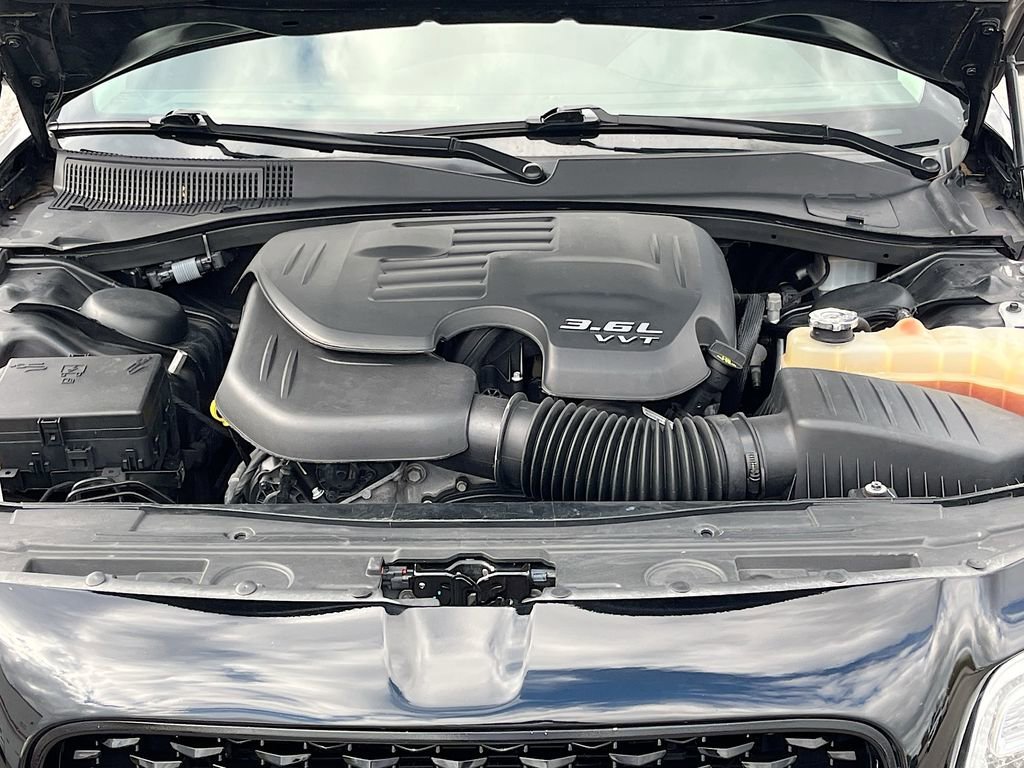 Used 2021 Chrysler 300 Touring w/ Driver Convenience Group image 31