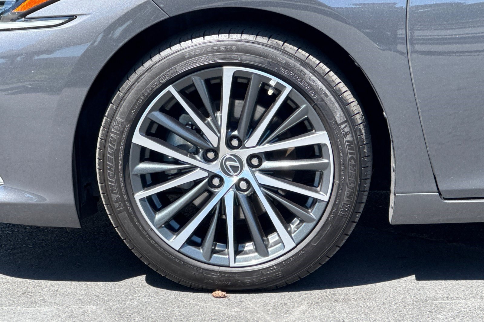 Certified 2025 Lexus ES 300h w/ Premium Package FWD image 36