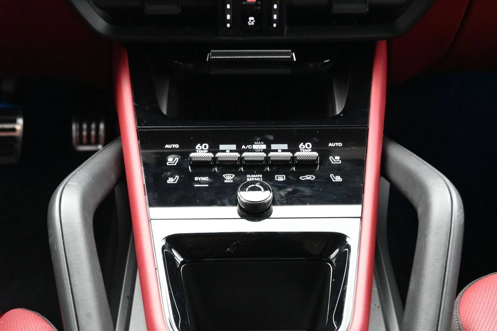 Certified 2025 Porsche Cayenne GTS AWD/4WD image 23