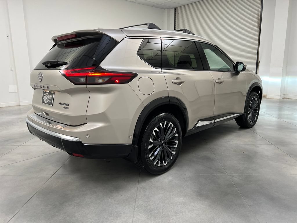 Used 2026 Nissan Rogue Platinum w/ Platinum Premium Package AWD/4WD image 9
