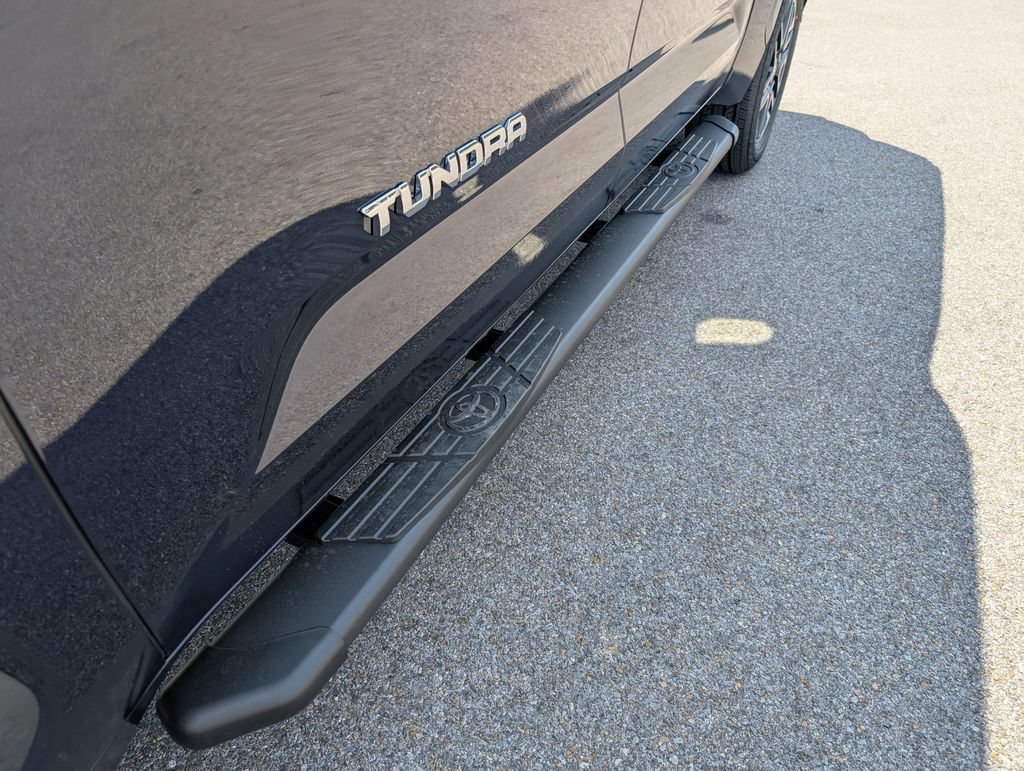 New 2026 Toyota Tundra Limited AWD/4WD image 9