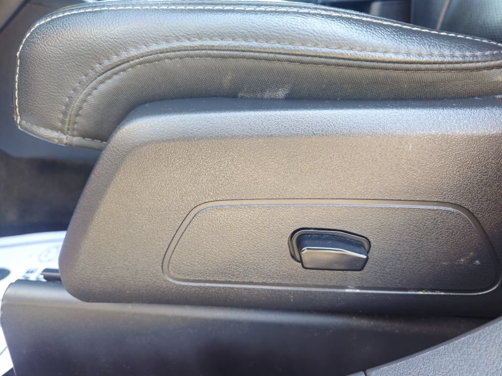 Used 2017 Jeep Compass High Altitude FWD image 29