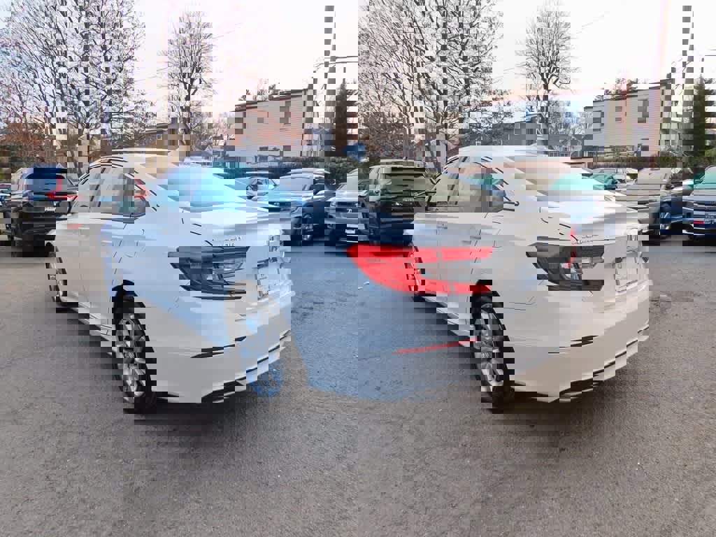 Certified 2020 Honda Accord LX image 4