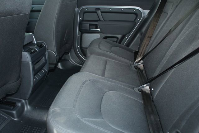 Used 2023 Land Rover Defender 110 image 5