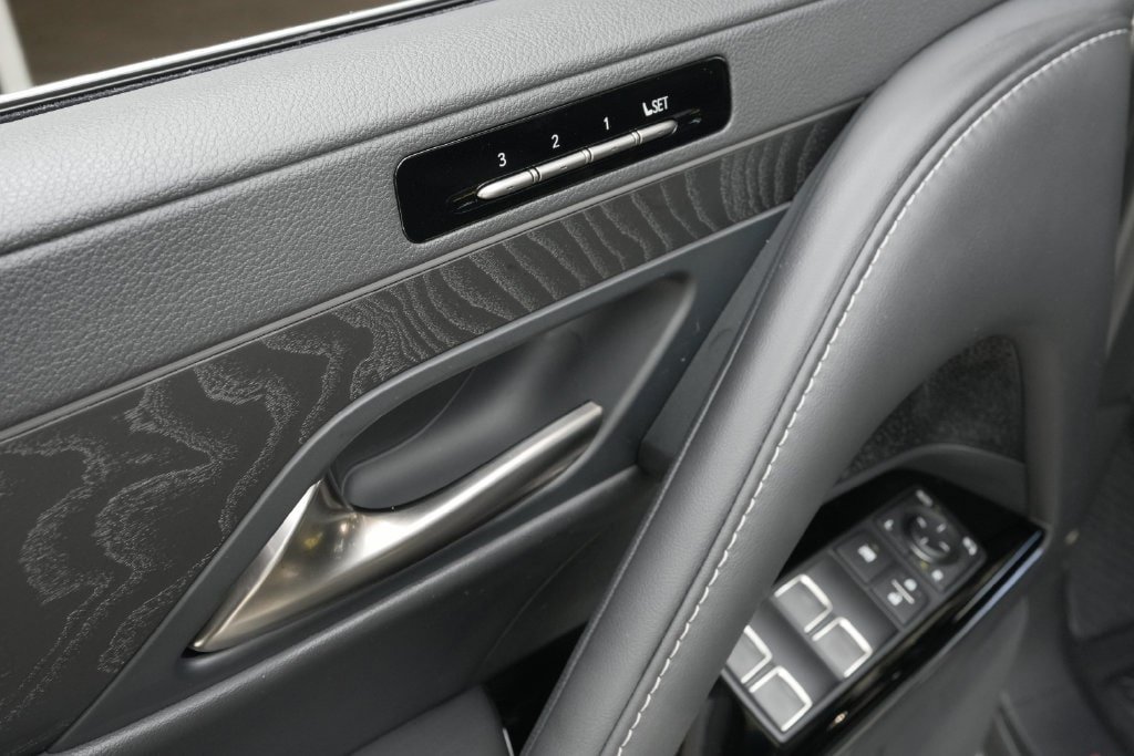 New 2026 Lexus LX 600 4WD w/ Accessory Package (Z1) image 39