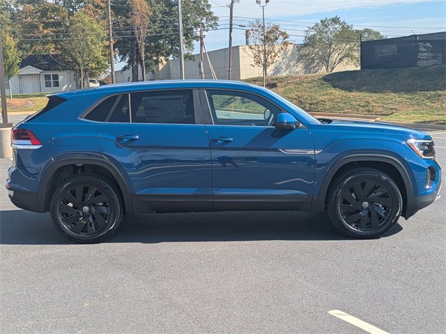 New 2026 Volkswagen Atlas Cross Sport SE image 3