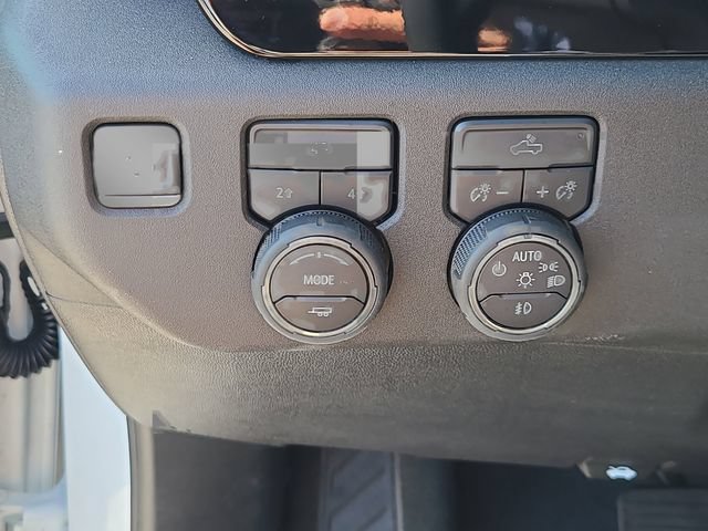 Used 2025 Chevrolet Silverado 2500 LT w/ Convenience Package AWD/4WD image 10