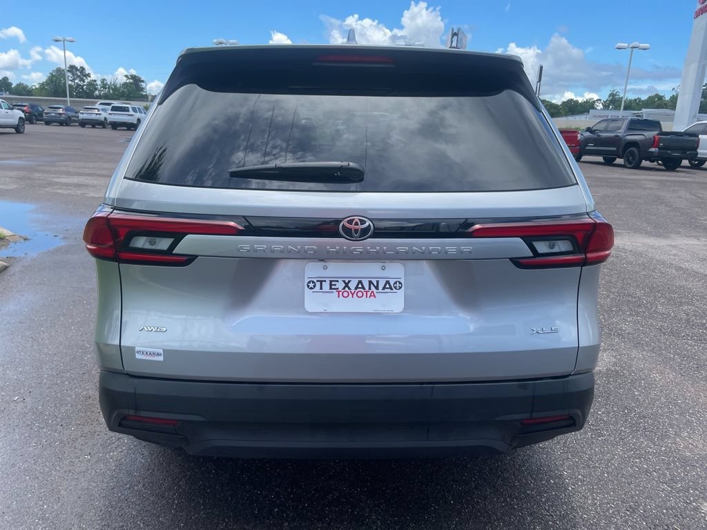 Used 2026 Toyota Grand Highlander AWD image 6