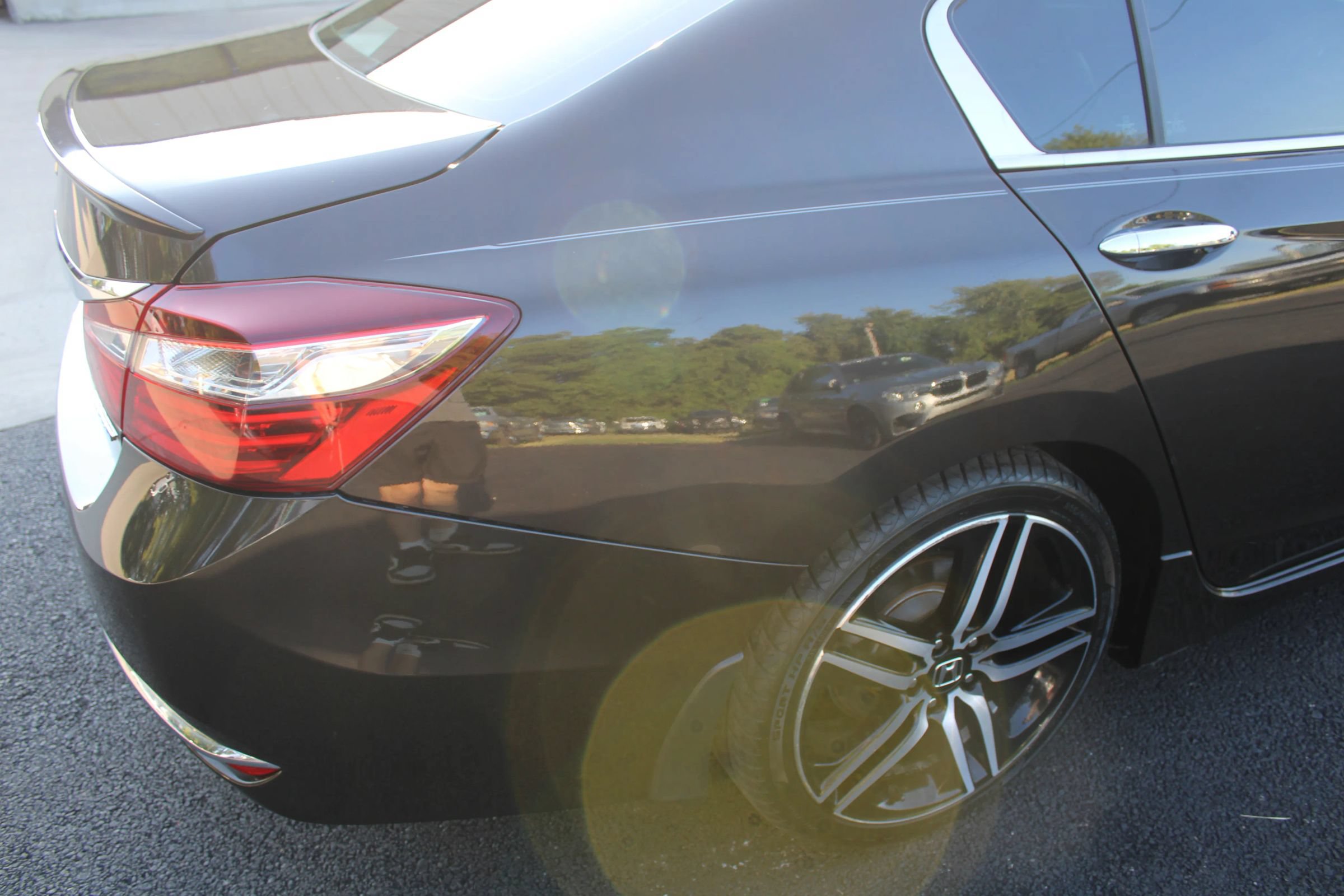 Used 2016 Honda Accord Sport image 9