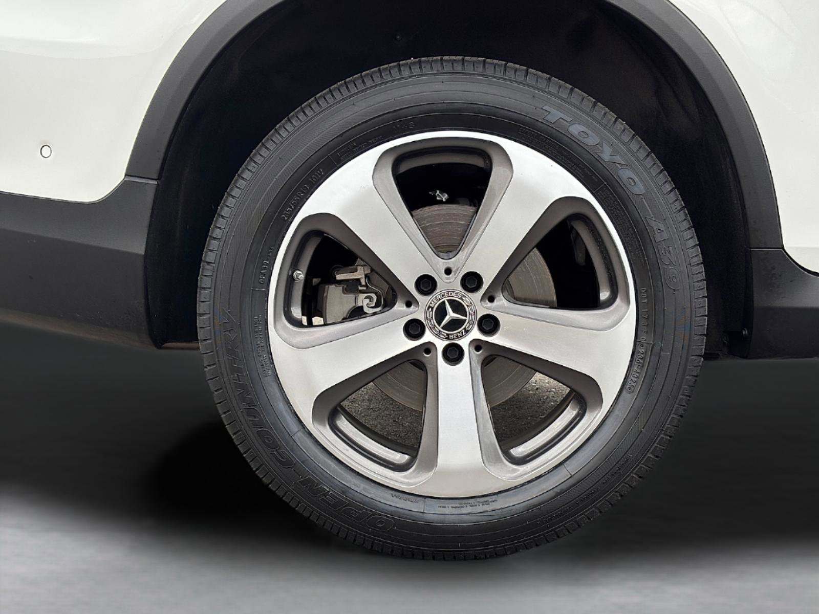 Used 2022 Mercedes-Benz GLC 300 4MATIC image 10