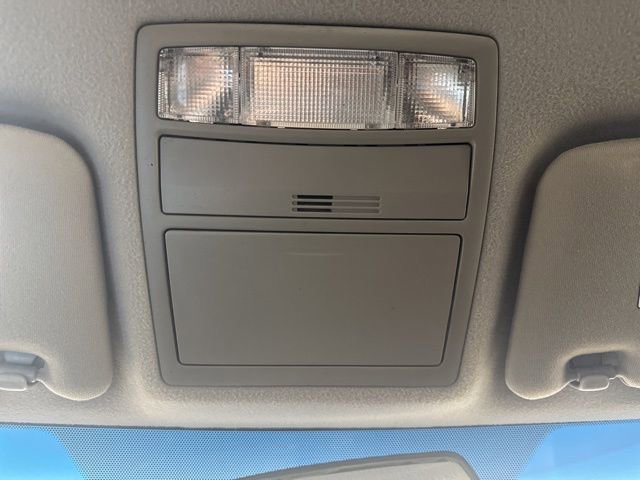 Used 2011 Toyota Camry SE w/ Fleet Convenience Pkg FWD image 13