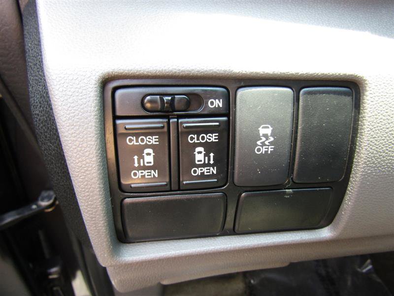 Used 2016 Honda Odyssey SE image 14