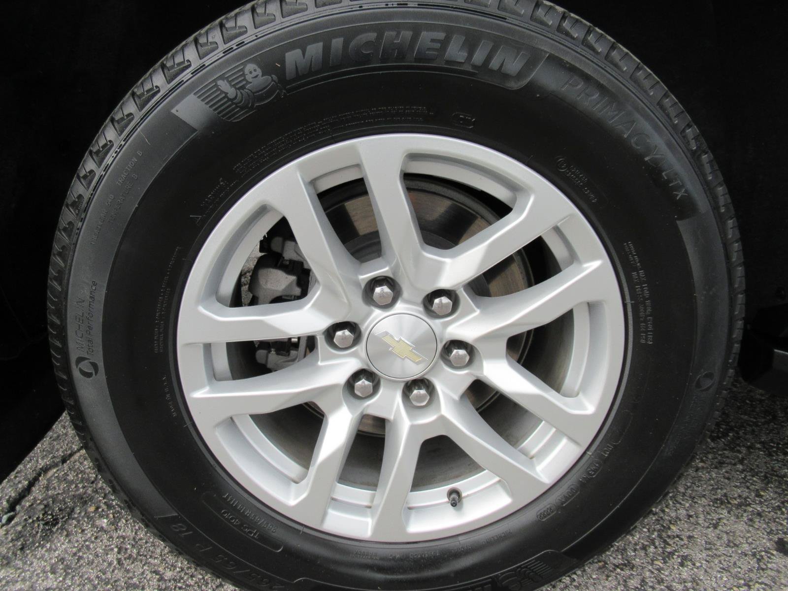 Used 2023 Chevrolet Tahoe LS AWD/4WD image 9
