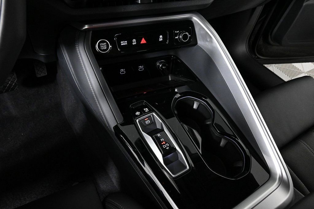 New 2025 Audi Q5 Premium Plus AWD/4WD image 18