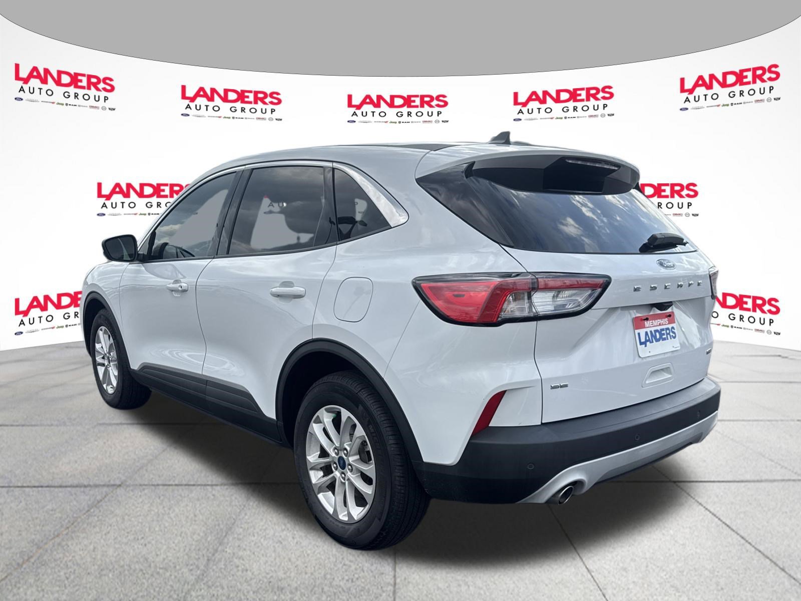 Used 2021 Ford Escape SE FWD image 5
