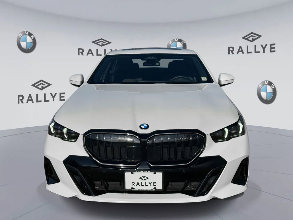 Certified 2025 BMW 530i xDrive w/ M Sport Package AWD/4WD image 2
