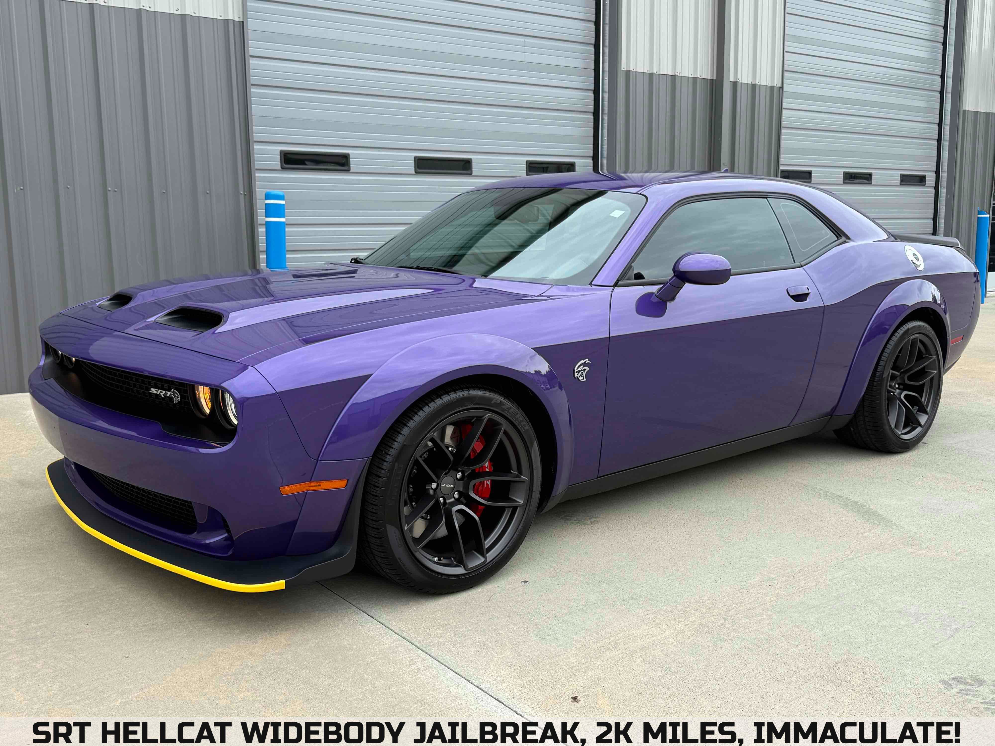 Used 2023 Dodge Challenger SRT Hellcat RWD image 1