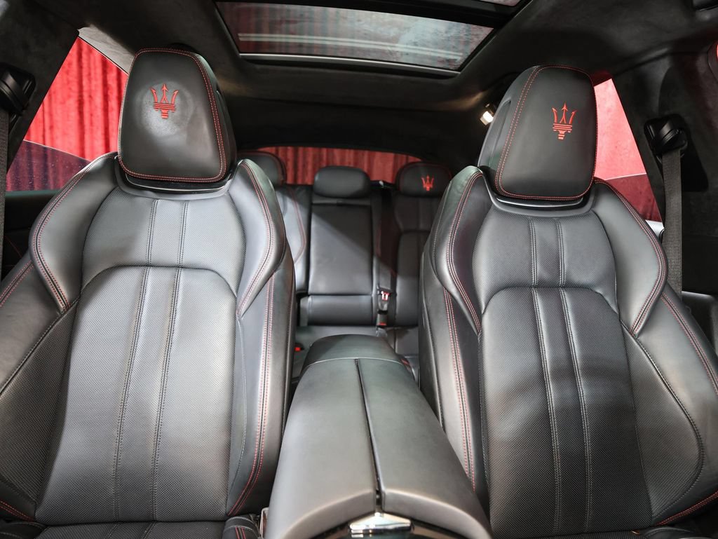 Used 2019 Maserati Levante S GranSport AWD/4WD image 21