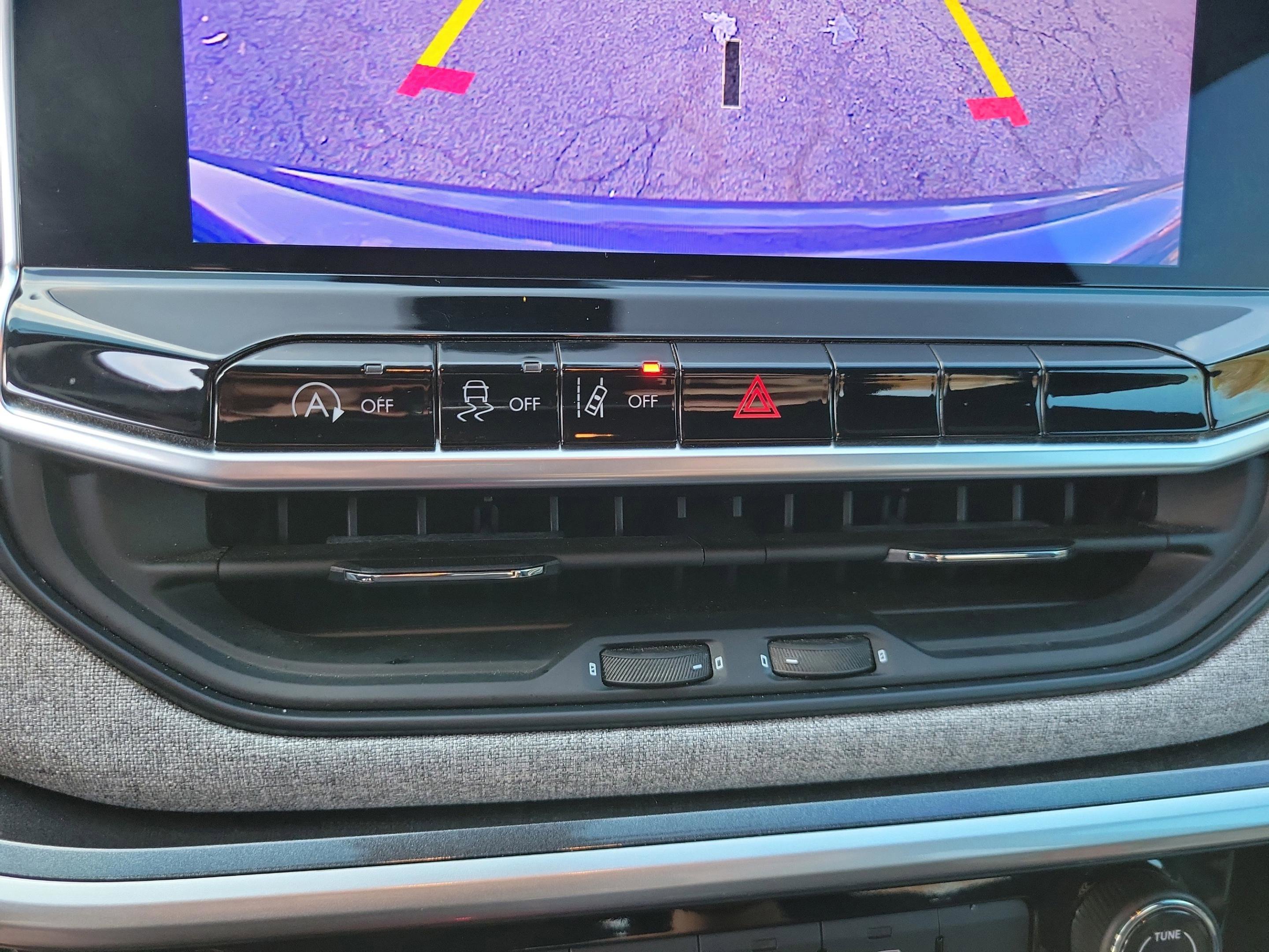 Used 2024 Jeep Compass Latitude image 19