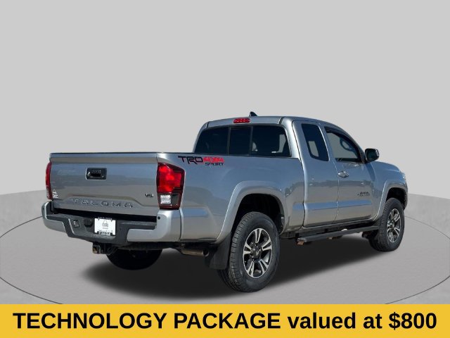 Used 2019 Toyota Tacoma TRD Sport w/ Technology Package AWD/4WD image 3