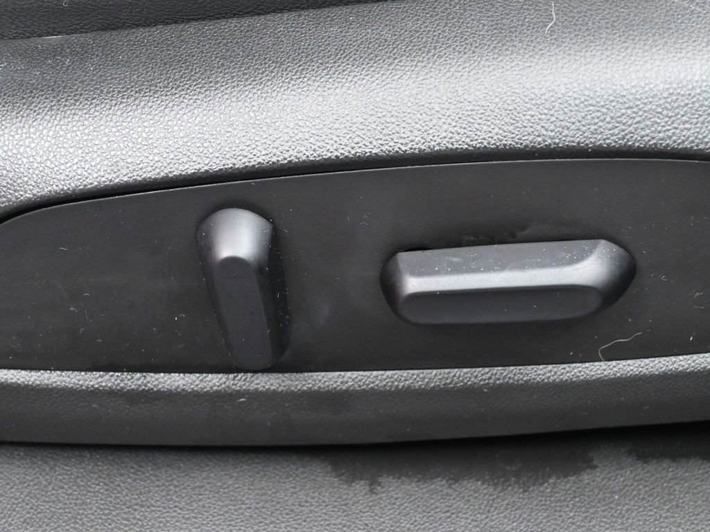 Used 2020 Chevrolet Blazer RS AWD/4WD image 43